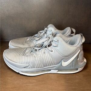 Basketball Nike LeBron Witness 7 TB 'Wolf Grey'
